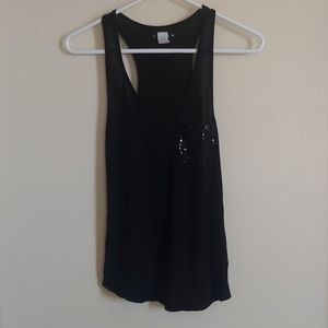 3/$10 Casual tank with A Sequin pocket
